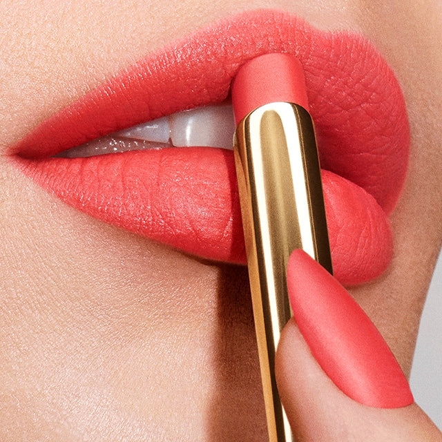 Pure Color Explicit Silk Matte Lipstick