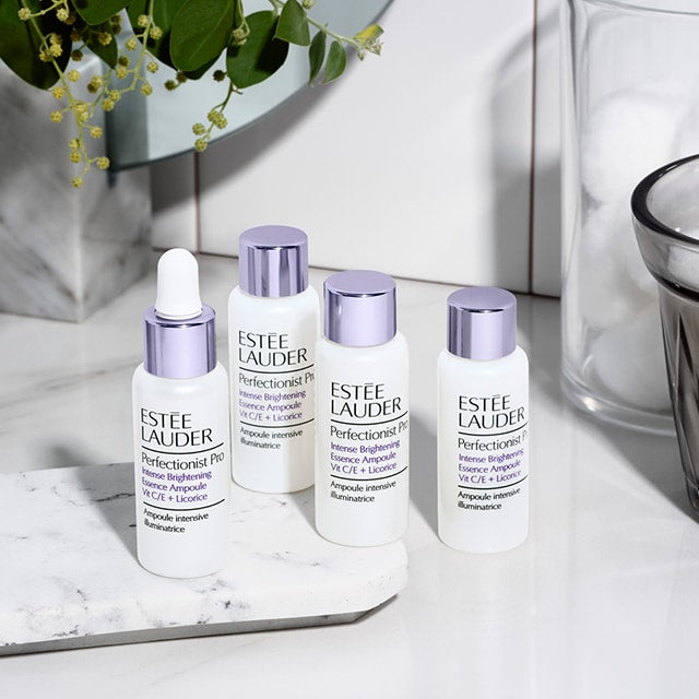 Perfectionist Pro Treatment Intense Brightening Essence Ampoule with Vit C/E + Licorice